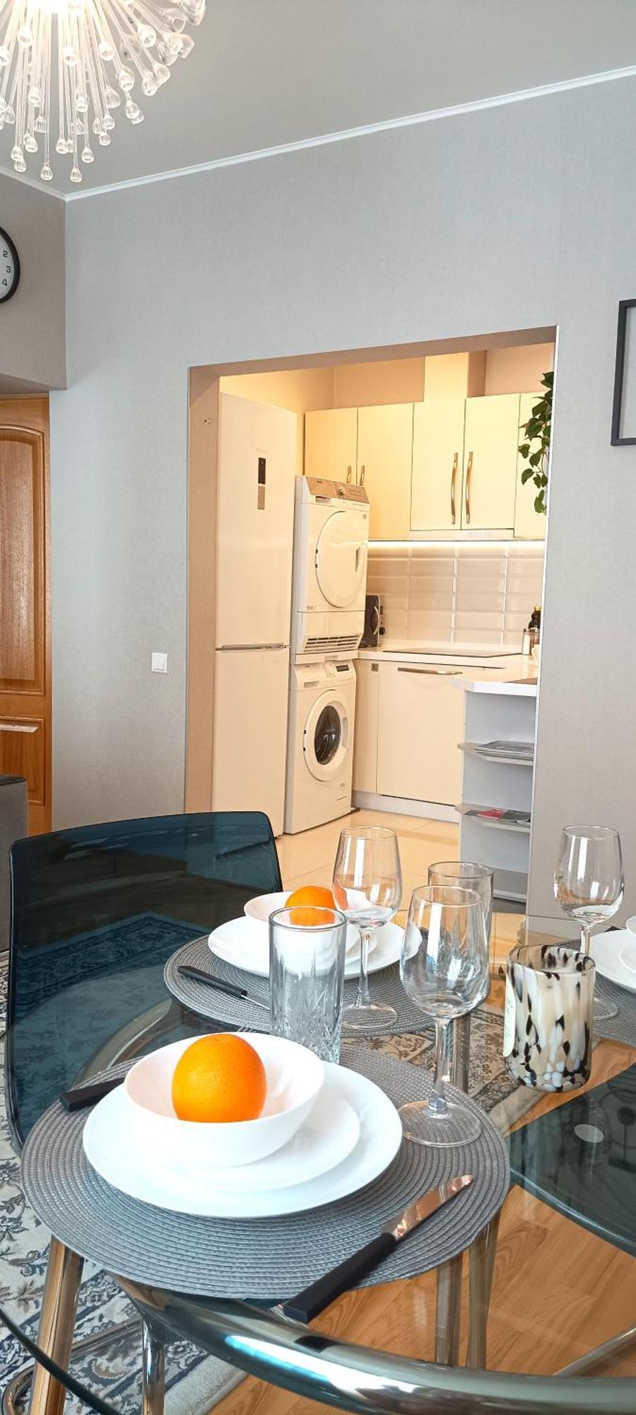 Old Town 2 Bedroom Apartment Near Dome Square & Scenic Waterfront Riga Bagian luar foto